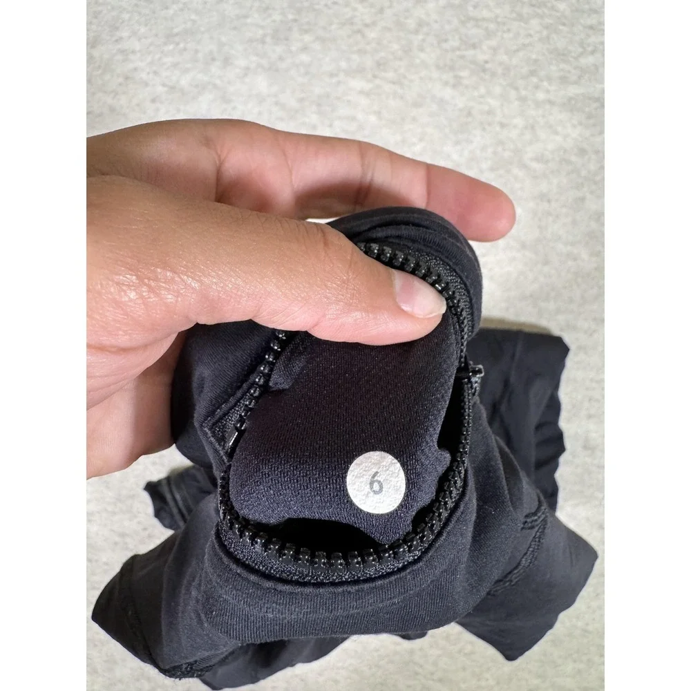 Lululemon‎ Leggings Womens 6 Black Capri Ruched Zip Pocket Yoga Athletic Gym